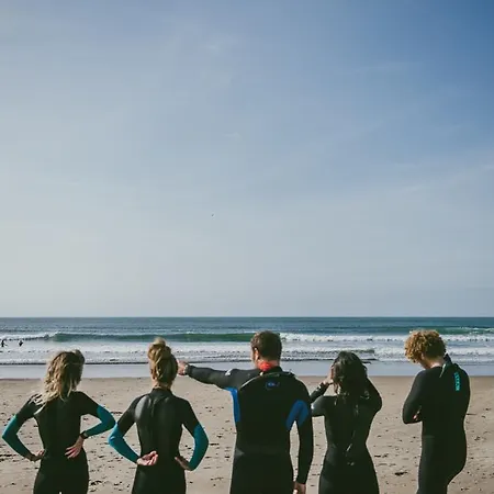 ホステル El Pez Escorpion サリナス