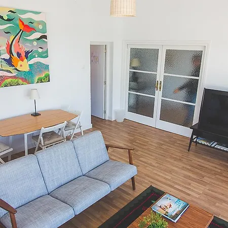 ホステル El Pez Escorpion サリナス